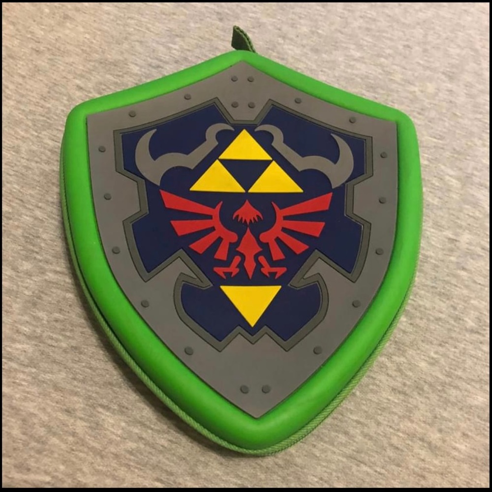 COPY - *LikeNew* PowerA Legend of Zelda Hylian Shield Case Nintendo 3DS Case
